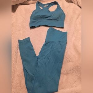 SHEIN Blue Leggings and Top Set